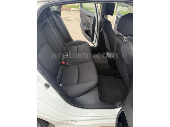Yaldızlar otomotivden CİVİC elegance düşük KM
