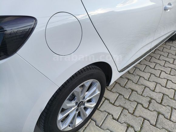 2025 ÇELİK JANTLI NOKTA HATA BOYA HASAR KAYDI YOK