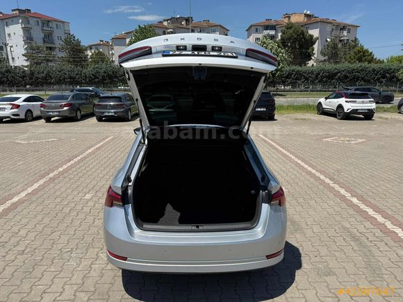 ÖZ BARIŞ | 2024 OCTAVİA 1.0 e-TEC ELİTE DSG | 200.000TL %0 FAİZ