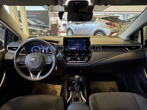 2024 TOYOTA COROLLA 1.5 DREAM MULTIDRIVE S
