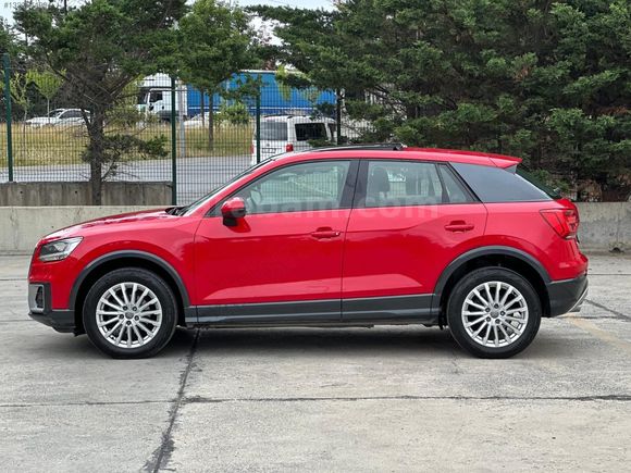 Q2 30 TFSI Design S-Tronic 1 kapı boya orjinal lasman cam tavan