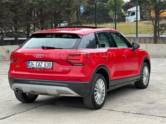 Q2 30 TFSI Design S-Tronic 1 kapı boya orjinal lasman cam tavan