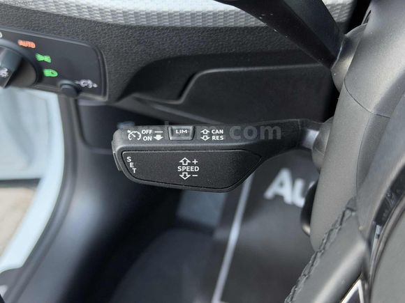 Auto Velux Boyasız 2022 Audi Q2 35 Tfsı Advanced-Cam Tavan