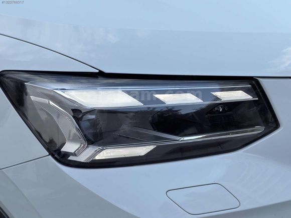 Auto Velux Boyasız 2022 Audi Q2 35 Tfsı Advanced-Cam Tavan