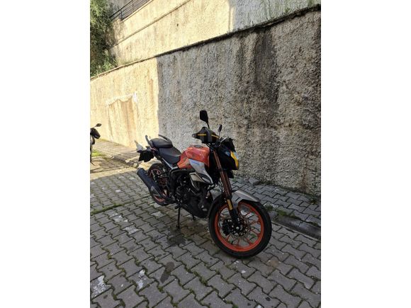 2200 km Sahibinden