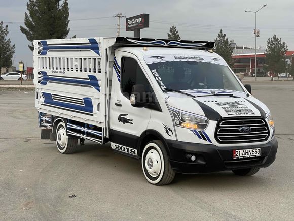 Galeriden Ford Trucks Transit 350 M Batman