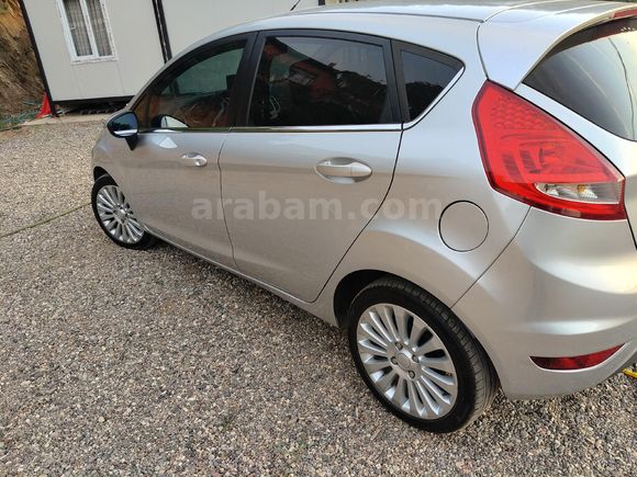 Sahibinden Ford Fiesta 1.4 Titanium 2010 Model