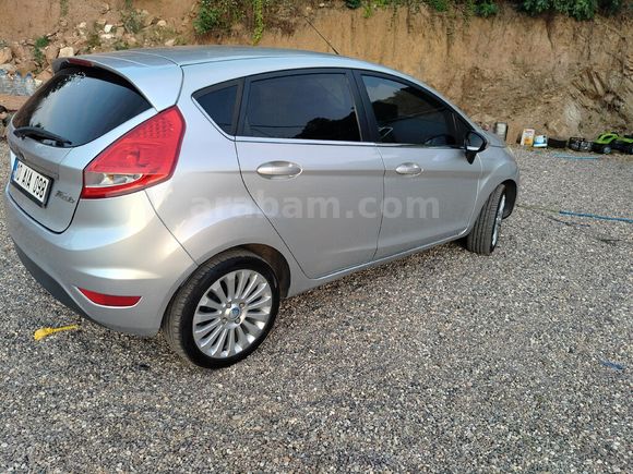 Sahibinden Ford Fiesta 1.4 Titanium 2010 Model