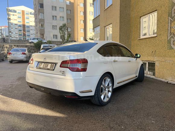 Sahibinden Citroen C5 1.6 e-HDi Dynamique 2011 Model  198.800 km Beyaz