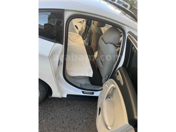 Sahibinden Citroen C5 1.6 e-HDi Dynamique 2011 Model  198.800 km Beyaz