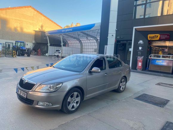 Sahibinden Skoda Octavia 1.4 TSI Ambition Optimal 2012 Model 