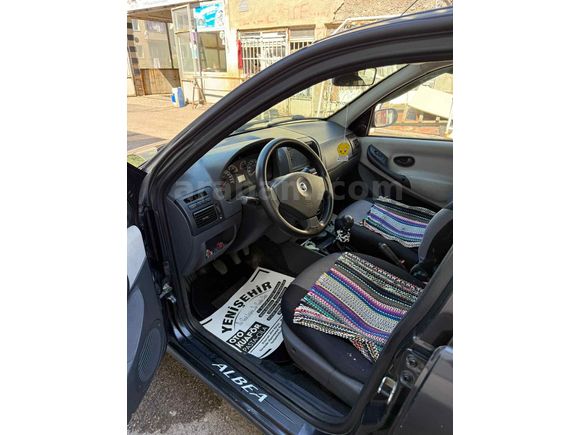 Sahibinden Fiat Albea 1.2 Active 2006 Model  208.000 km Siyah