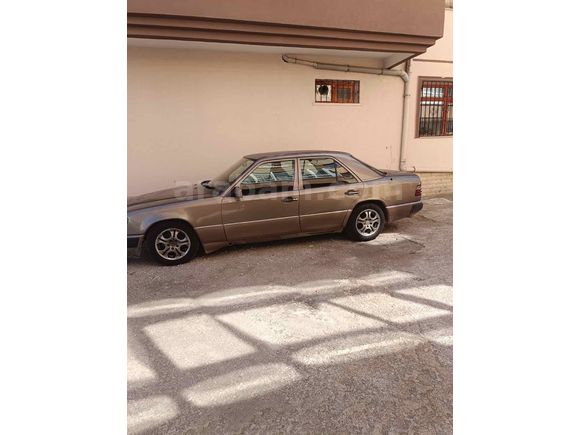 Galeriden Mercedes - Benz 300 E 1987 Model Ankara