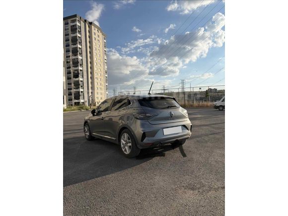 Sahibinden Renault Clio 1.0 TCe Evolution 2023 Model 
