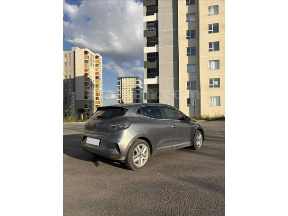 Sahibinden Renault Clio 1.0 TCe Evolution 2023 Model 