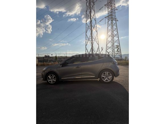Sahibinden Renault Clio 1.0 TCe Evolution 2023 Model 