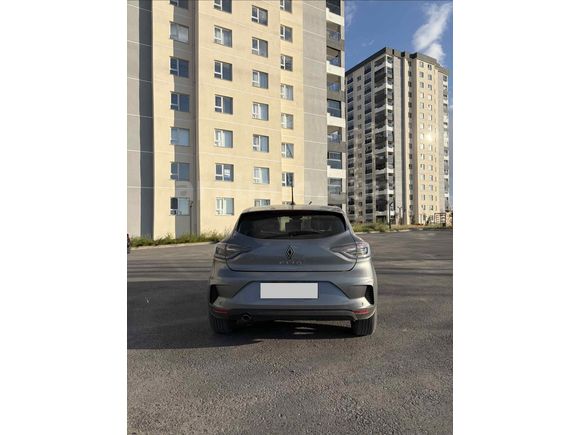Sahibinden Renault Clio 1.0 TCe Evolution 2023 Model 