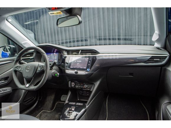 DORU'DAN HATASIZ 2023 CORSA 1.2 T ELEGANCE- ÇİFT RENK - 11.000KM