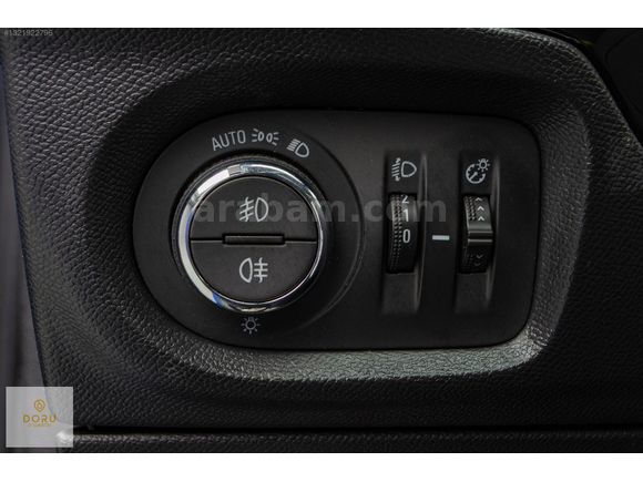 DORU'DAN HATASIZ 2023 CORSA 1.2 T ELEGANCE- ÇİFT RENK - 11.000KM