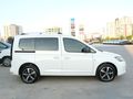 OTOSTORE'DAN Caddy 2.0 TDI Style Cam Tavan DSG 2024