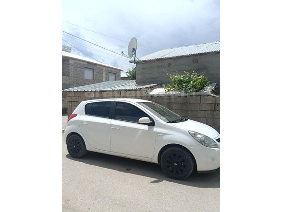 Sahibinden Hyundai i20 Troy 1.2 DOHC Team 2011 Model