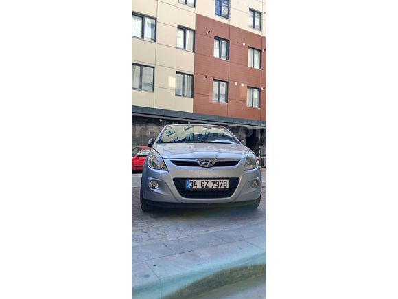 Sahibinden Hyundai i20 Troy 1.4 CRDi ISG 2011 Model  197.000 km Gri
