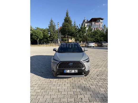 Sahibinden Toyota Corolla Cross 1.8 Hybrid Passion 2023 Model 