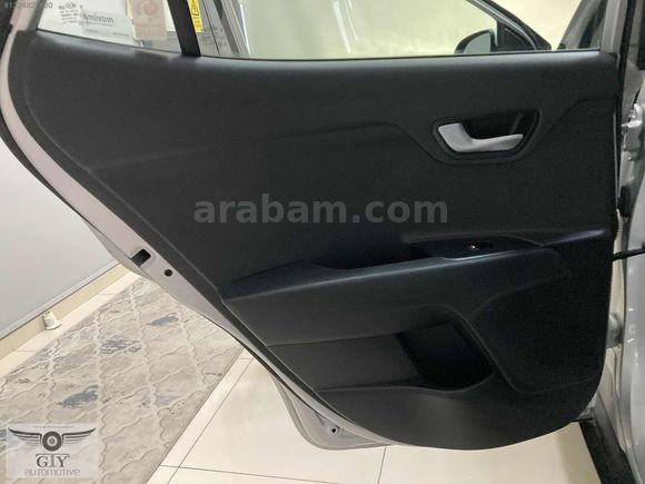 GTY AUTO'dan 2019 KIA STONIC ELEGANCE-OTOMATİK-86.000km...