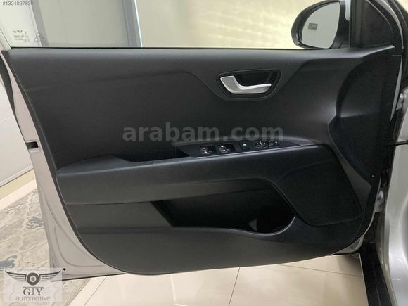 GTY AUTO'dan 2019 KIA STONIC ELEGANCE-OTOMATİK-86.000km...