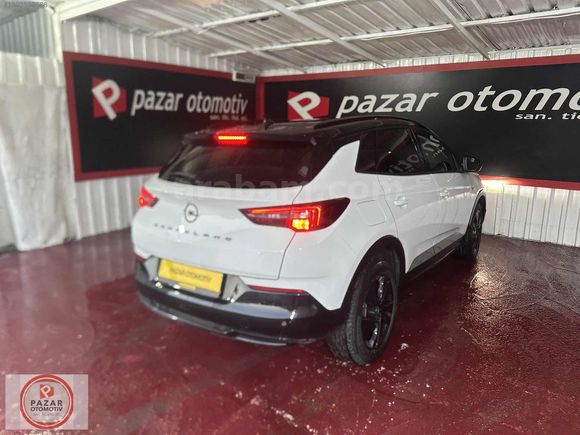 Pazar oto 2024 Opel Grandland 1.2 T GS....
