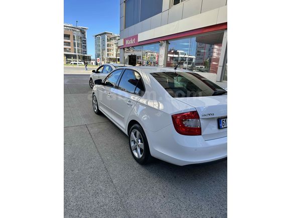 Sahibinden Skoda Rapid 1.6 CR TDI Elegance 2013 Model 
