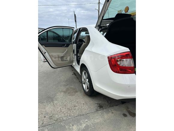 Sahibinden Skoda Rapid 1.6 CR TDI Elegance 2013 Model 