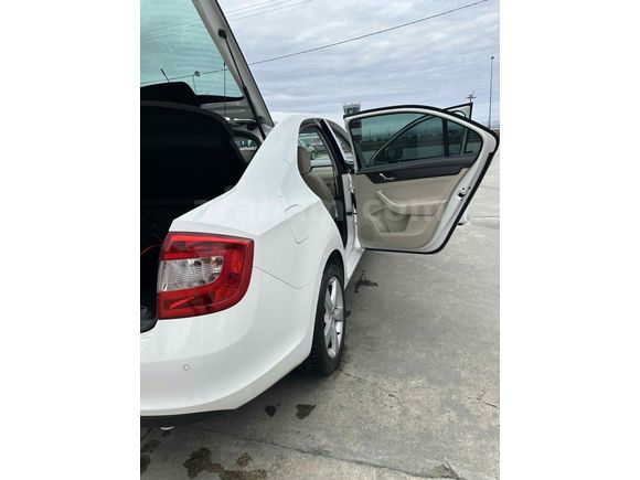 Sahibinden Skoda Rapid 1.6 CR TDI Elegance 2013 Model 