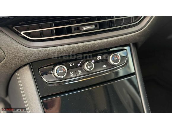 -NES- BOYASIZ - 2022 - ELEGANCE - HAYALET - NAV - 88.000KM