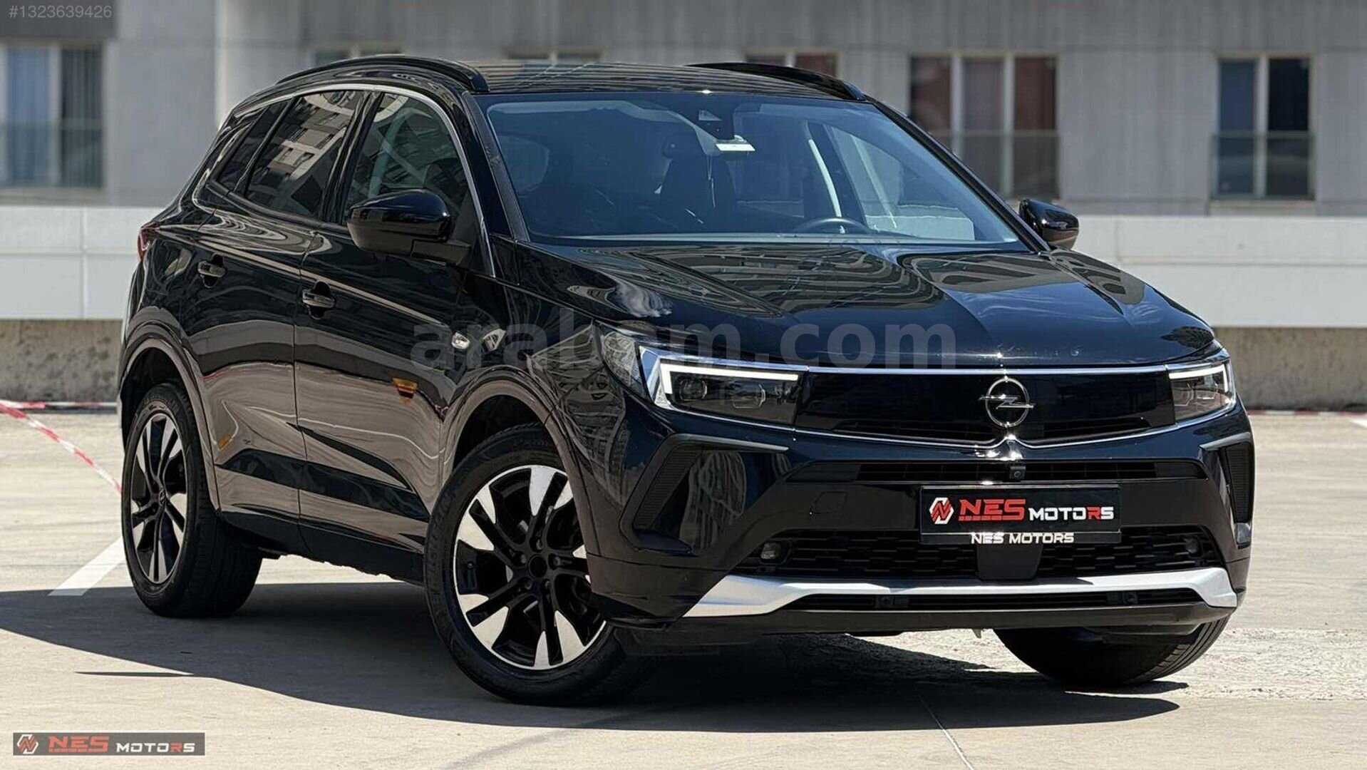 Galeriden Opel Grandland 1.5 D Elegance 2022 Model İstanbul 88.000 km Siyah 1