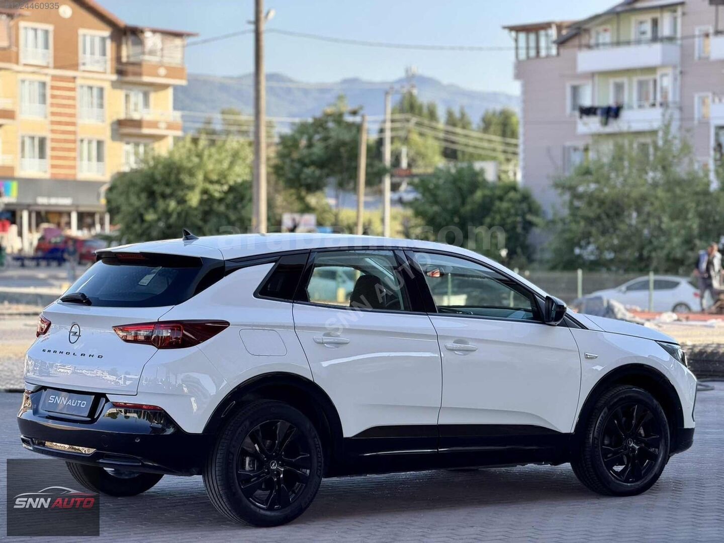 Galeriden Opel Grandland 1.2 T GS 2024 Model Kocaeli 28.270 km Beyaz 5