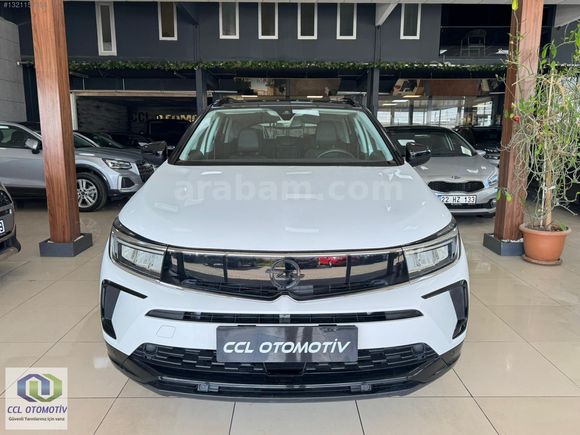 2023 OPEL GRANDLAND 1.5 D GS OTOMATİK SİYAH TAVAN CCL A.Ş'DEN