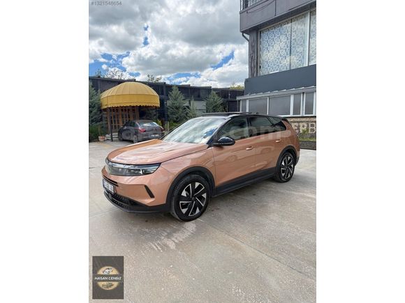 2025 MODEL OPEL GRANDLAND 1.2 HİBRİT GS(ULTİMATE PAKET)8000 KM