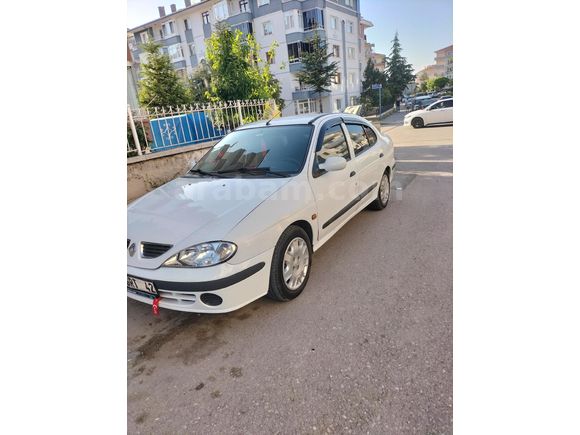 Sahibinden Renault Megane 1.6 RTE 2001 Model