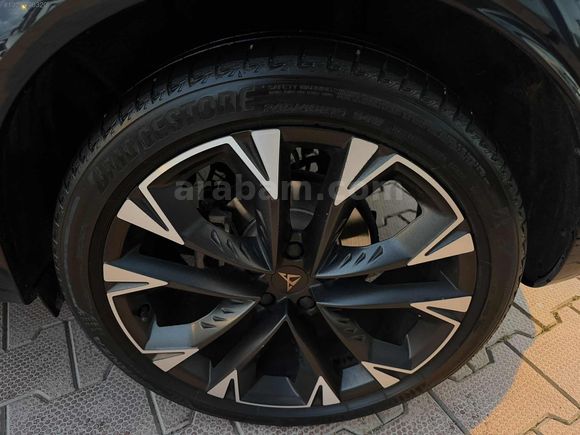 2024 MODEL 25000 KİLOMETREDE CUPRA FORMENTOR VZ LİNE