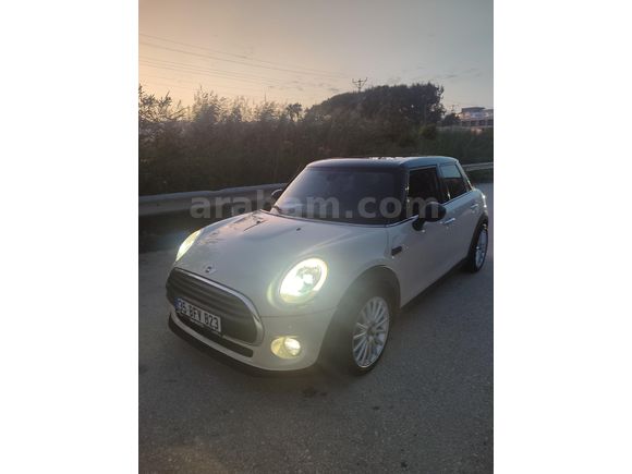ÖĞRETMENDEN TEMİZ VE ACİL Mini Cooper