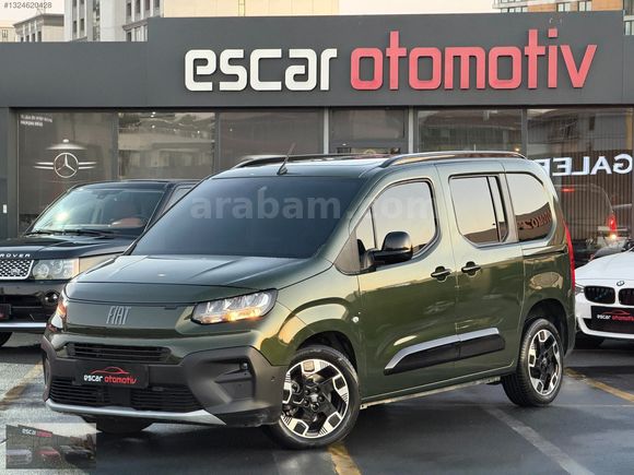 ESCAR OTO'DAN13 BİN KM'DE CAM TAVANLI HATASIZ TRAMERSİZ
