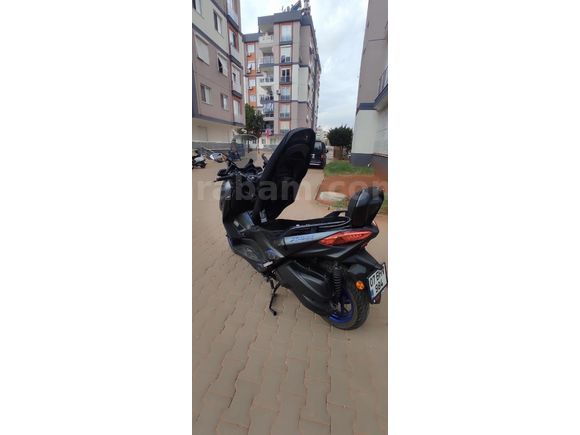 Sahibinden Yamaha X-Max 250 ABS2023 model kazasız hatasız