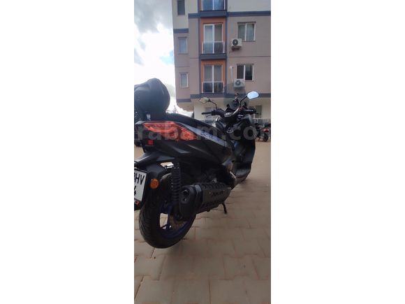 Sahibinden Yamaha X-Max 250 ABS2023 model kazasız hatasız