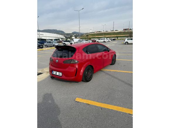 TERTEMİZ YAPILI SEAT LEON