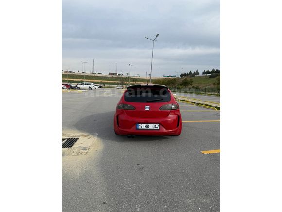 TERTEMİZ YAPILI SEAT LEON