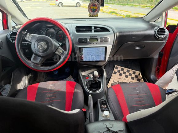 TERTEMİZ YAPILI SEAT LEON