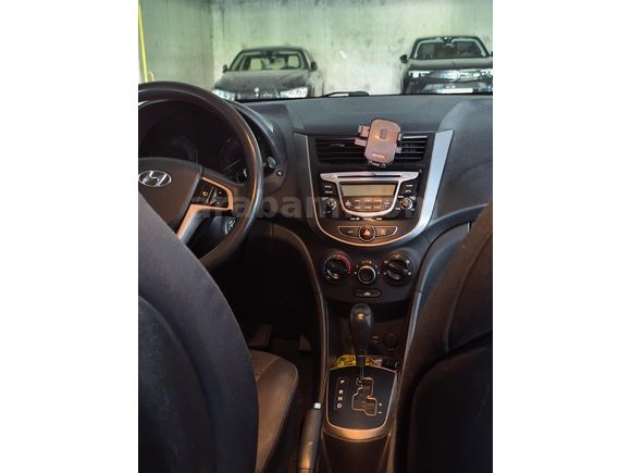 Sahibinden Hyundai Accent Blue 1.6 CRDI Mode 2017 Model