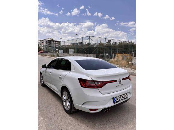 Sahibinden Renault Megane 1.3 TCe Icon 2020 Model 