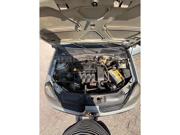 Sahibinden Renault Clio 1.2 Authentique 2004 Model 